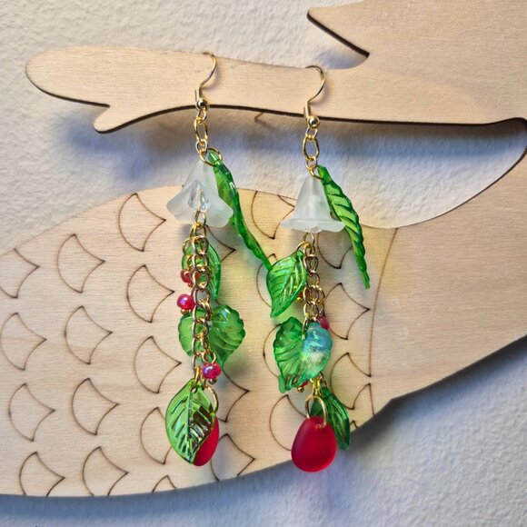 Forrest Berries Handmade Earrings - Picture 5 of 9